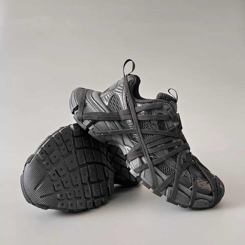 Balenciaga 3XL (2)-35