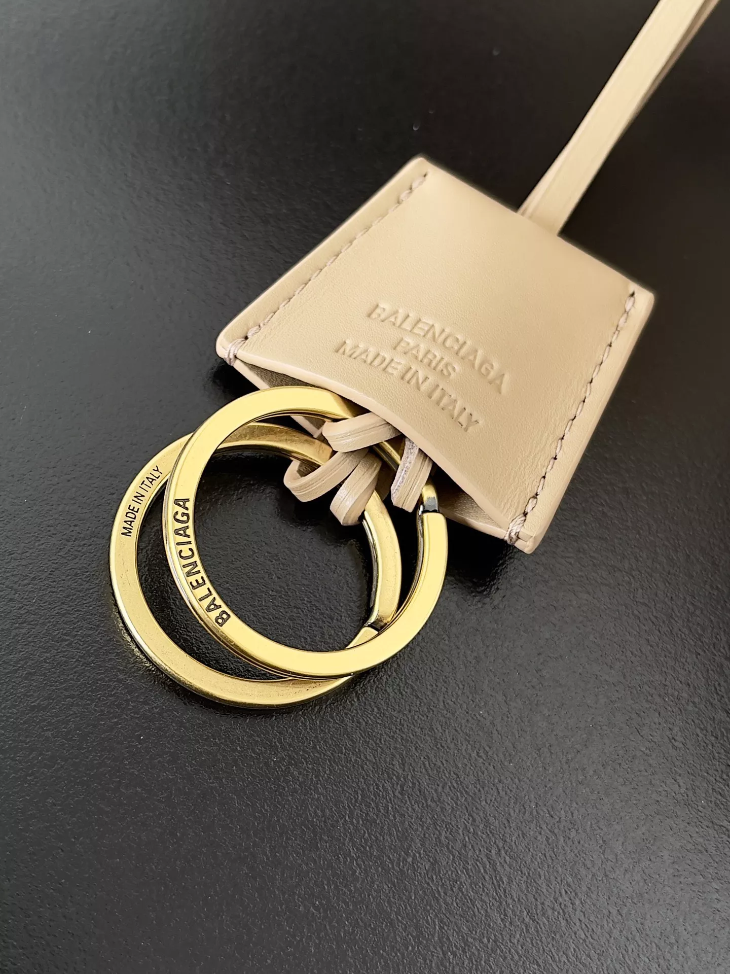 Balenciaga Bel Air Medium-08