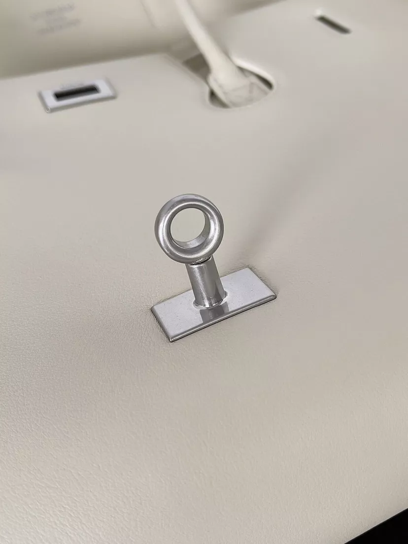 Balenciaga Bel Air Medium-09