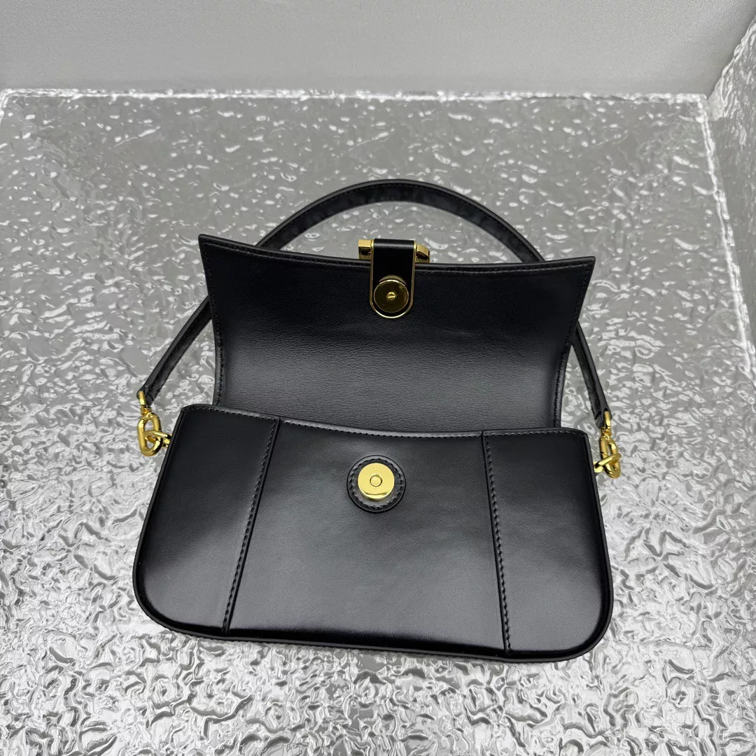 Balenciaga Hourglass-09