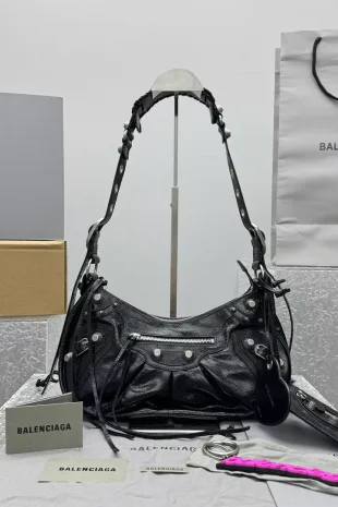 Balenciaga Le Cagole