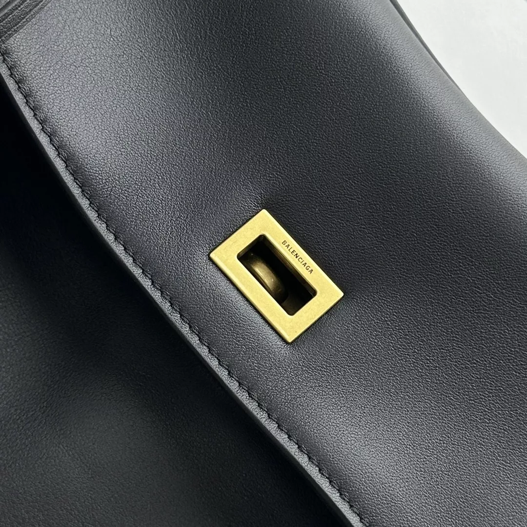 Balenciaga Rodeo Large-07