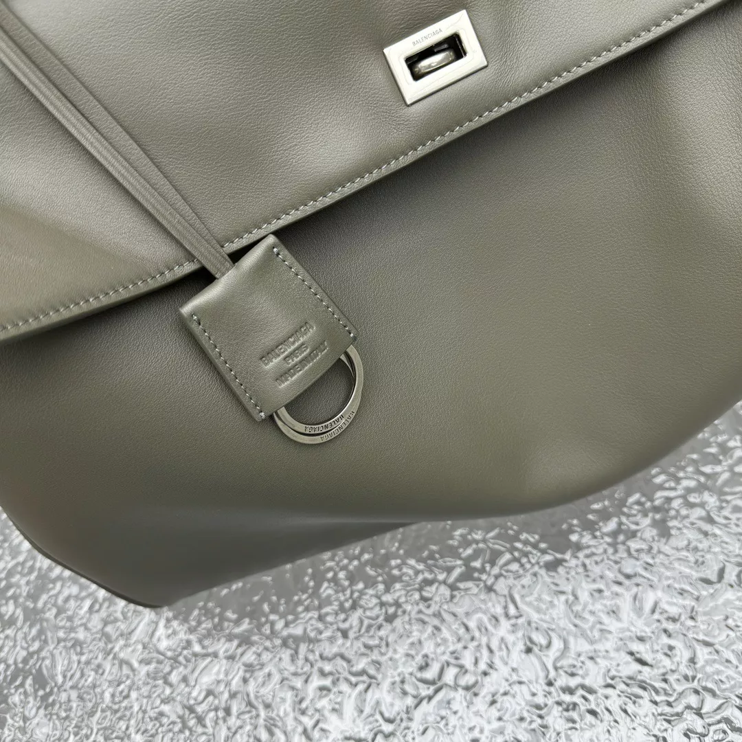 Balenciaga Rodeo Large-07