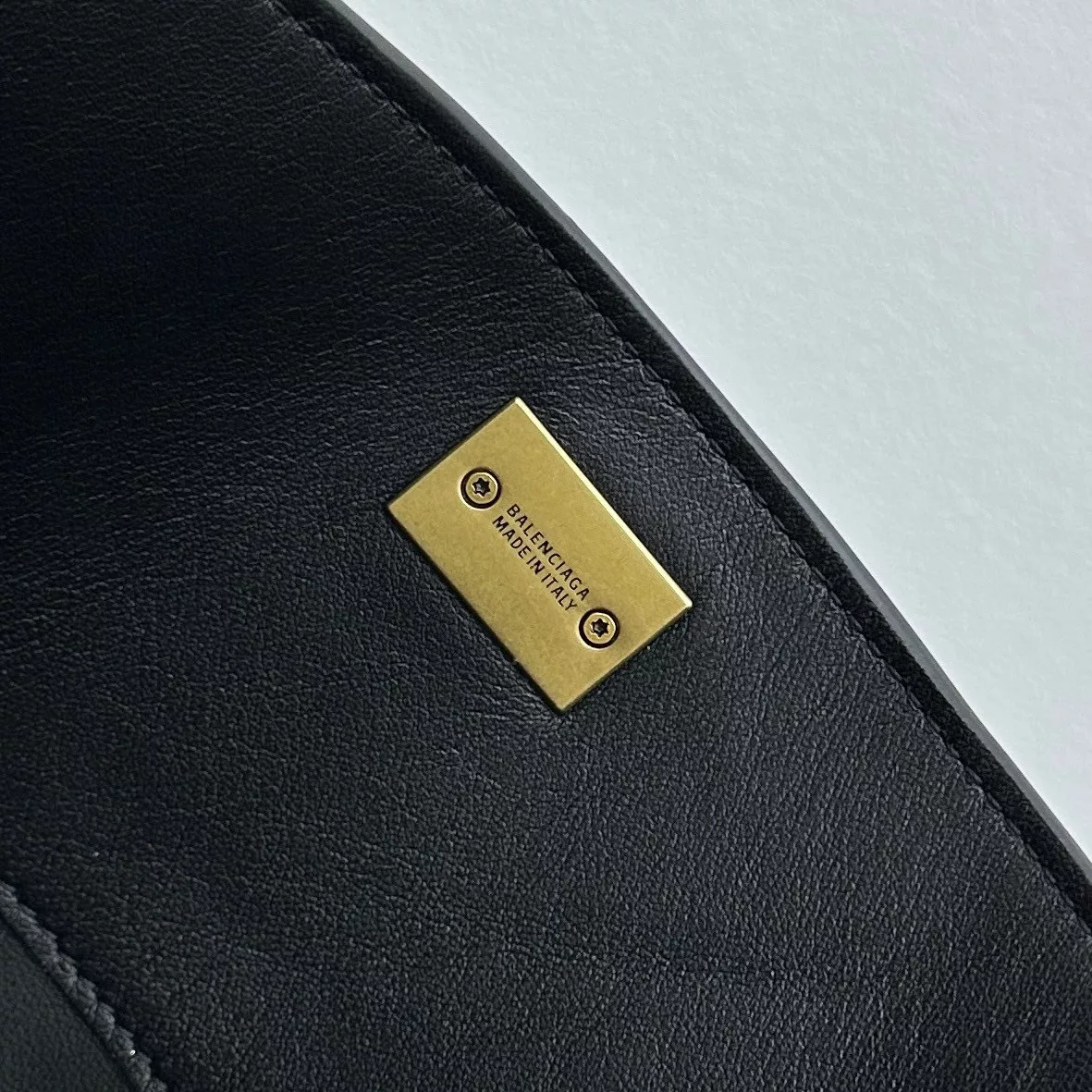 Balenciaga Rodeo Large-10