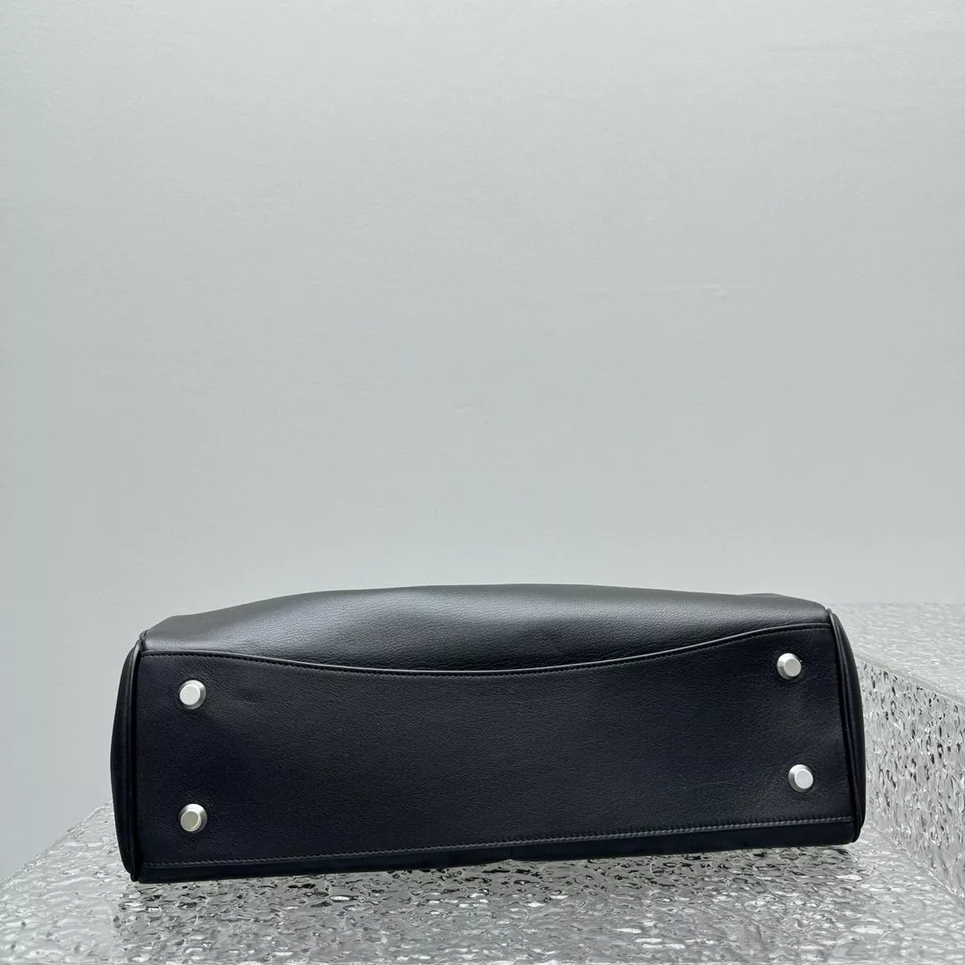 Balenciaga Rodeo Large-12