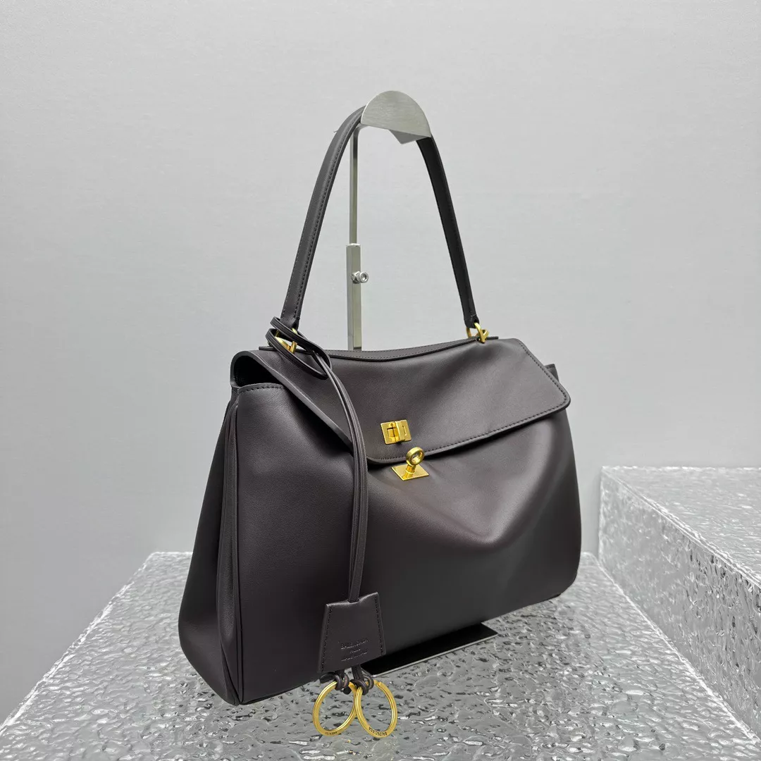 Balenciaga Rodeo Medium-03