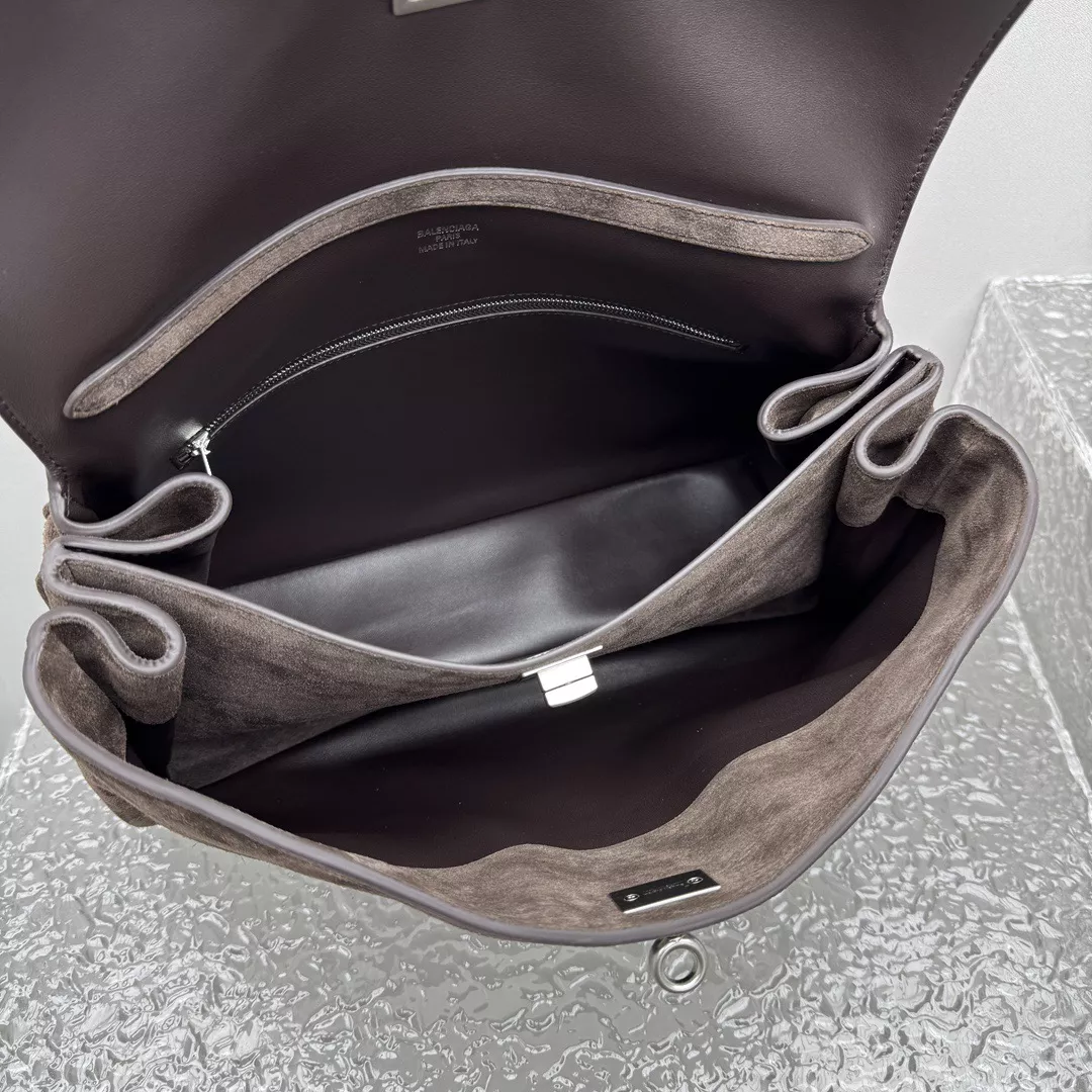 Balenciaga Rodeo Medium-05