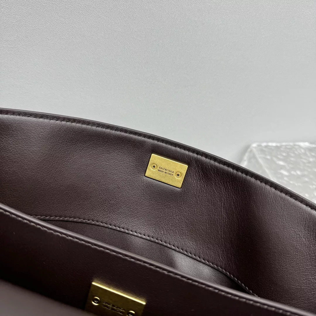 Balenciaga Rodeo Medium-10