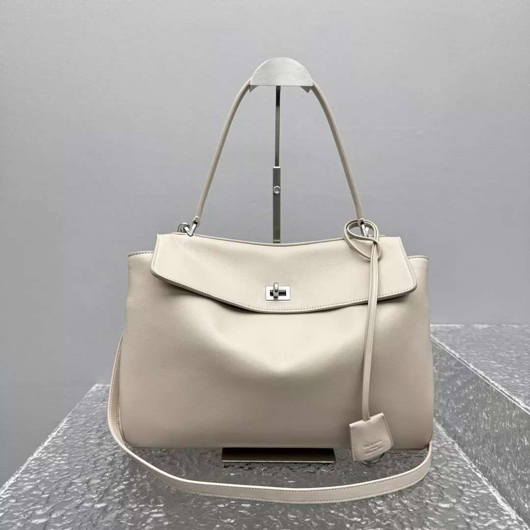 Balenciaga Rodeo Medium-13