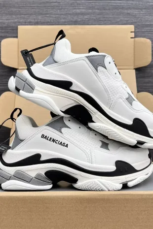 Balenciaga Triple S