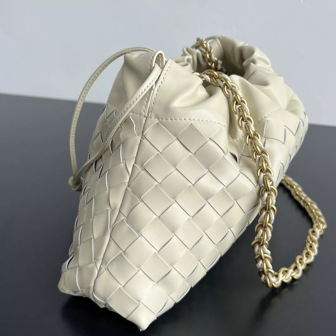 Bottega Veneta Dustbag-02