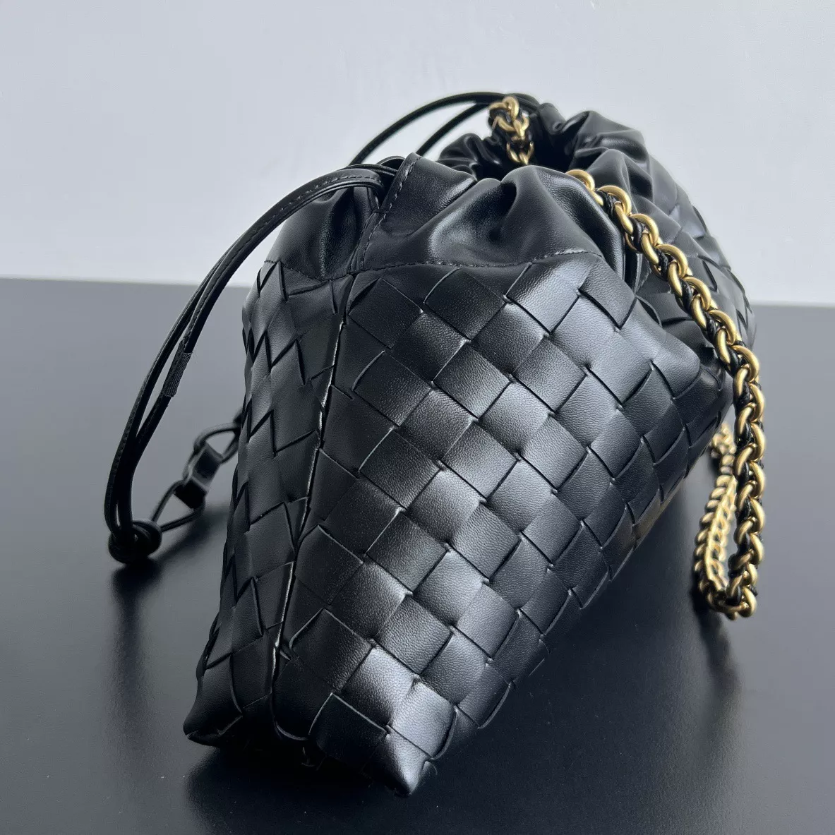 Bottega Veneta Dustbag-02