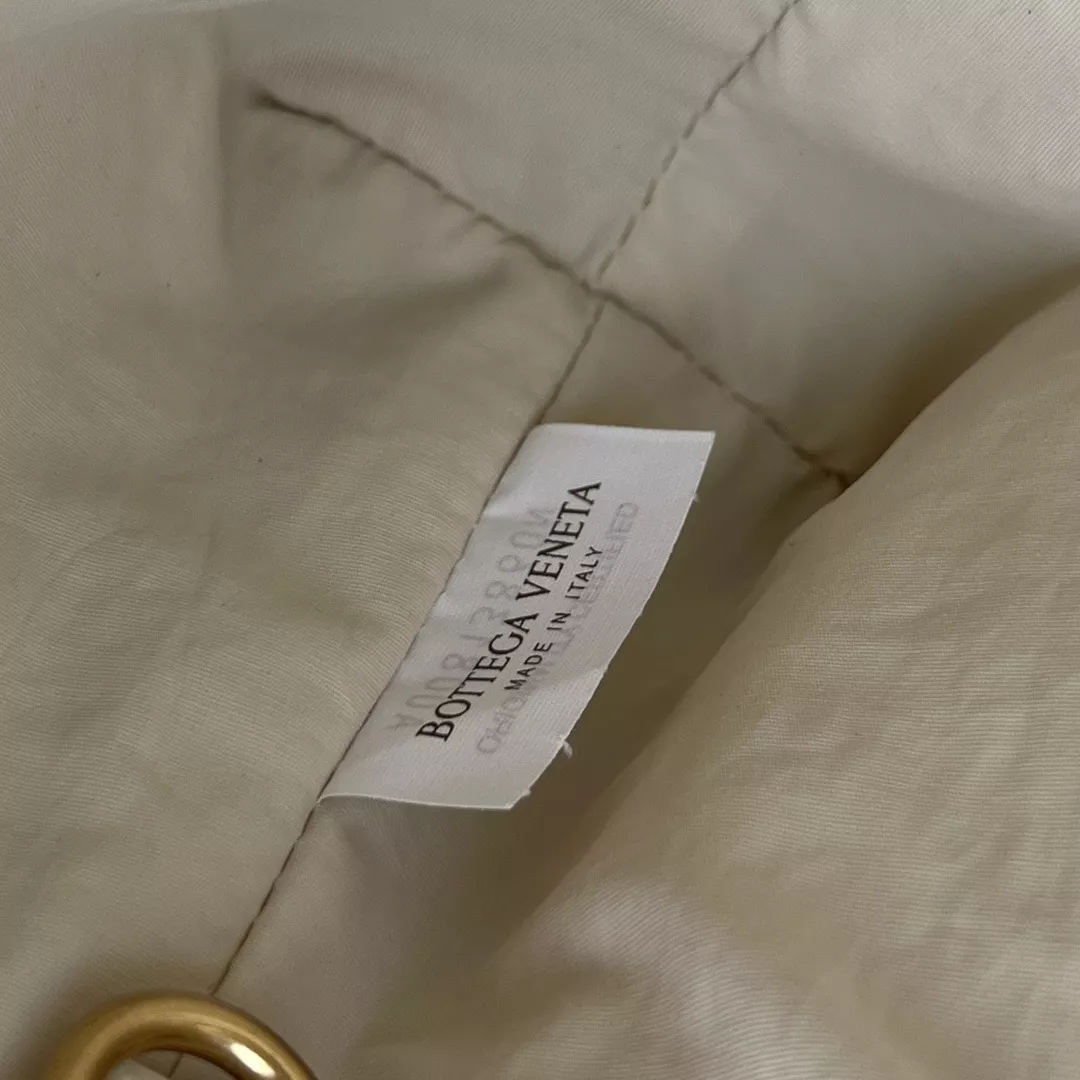 Bottega Veneta Dustbag-09