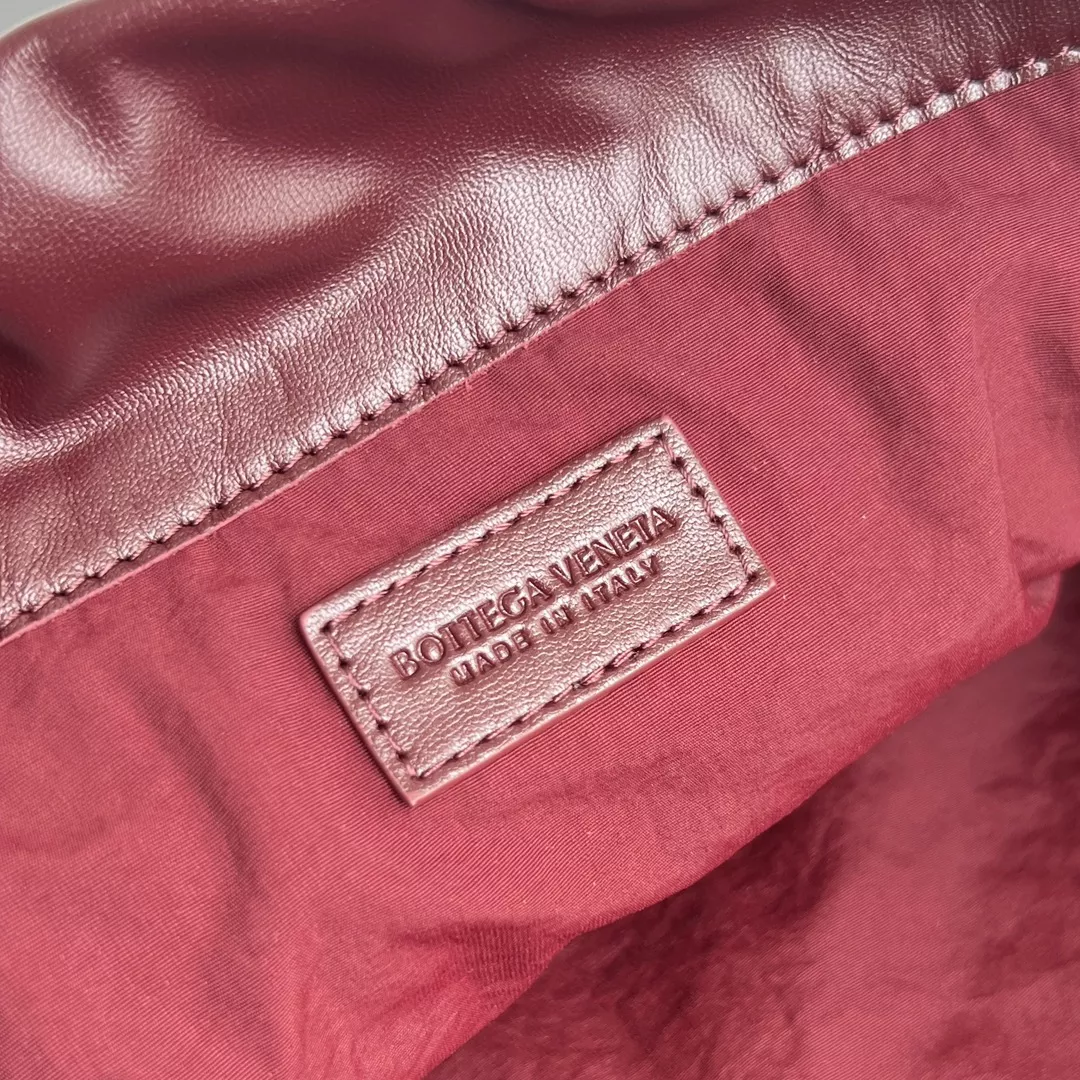 Bottega Veneta Dustbag-09