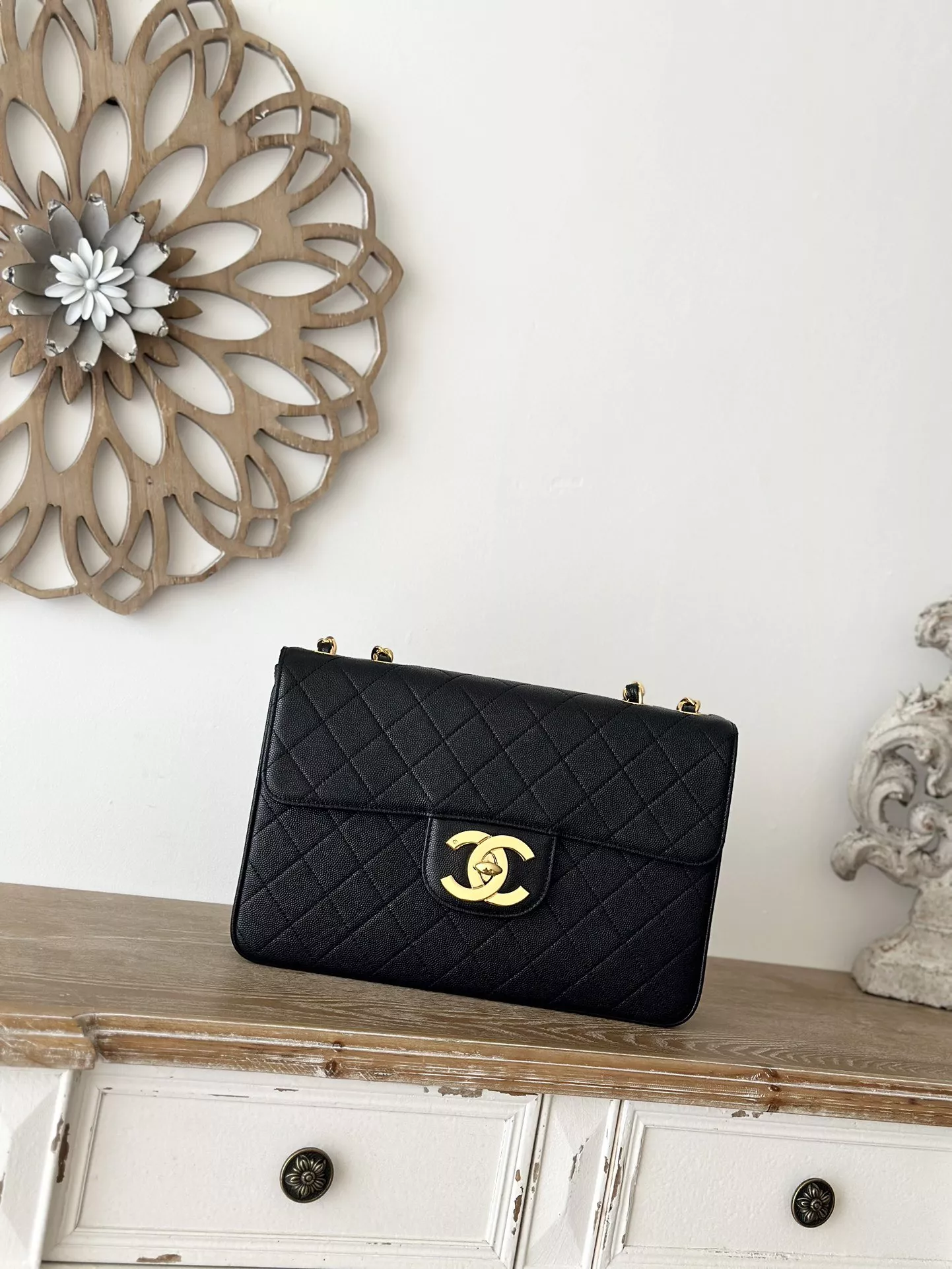 Chanel Classic Flap Bag-01