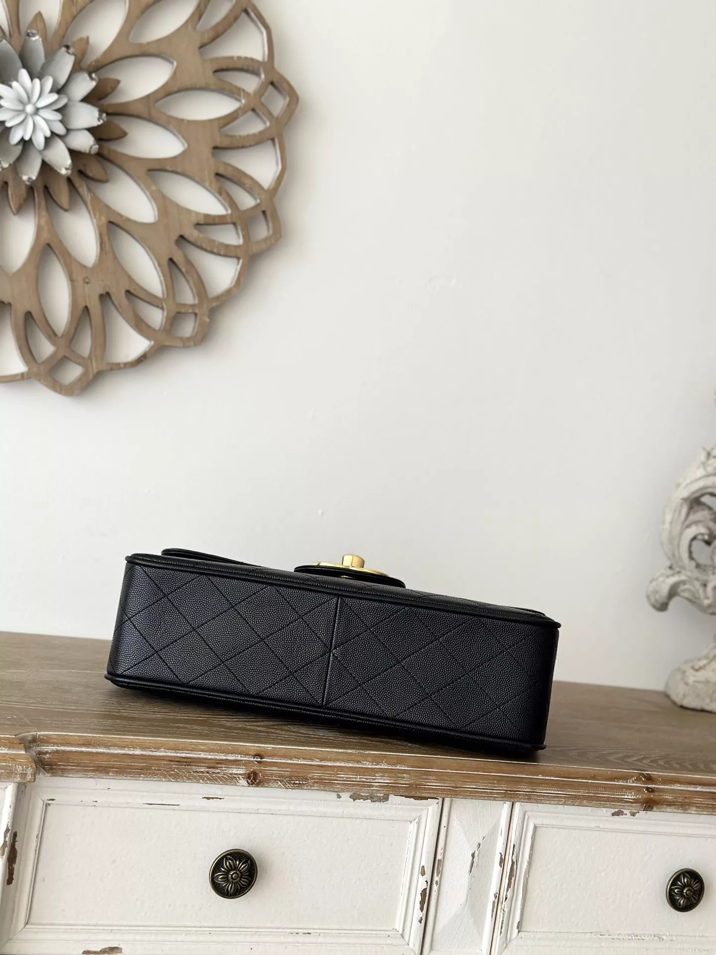 Chanel Classic Flap Bag-03