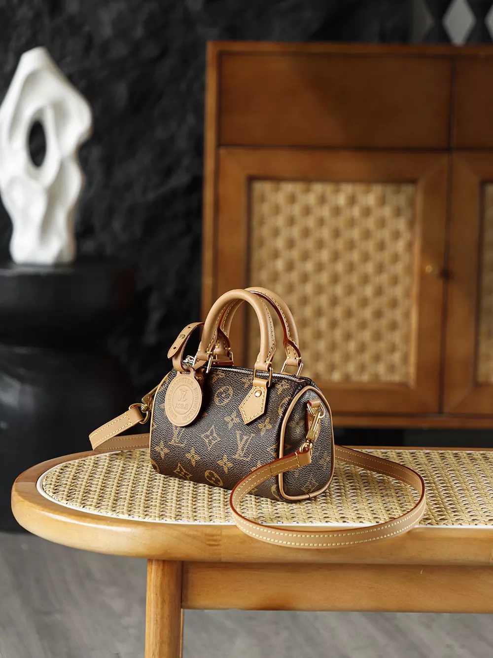 Louis Vuitton Speedy Nano-02