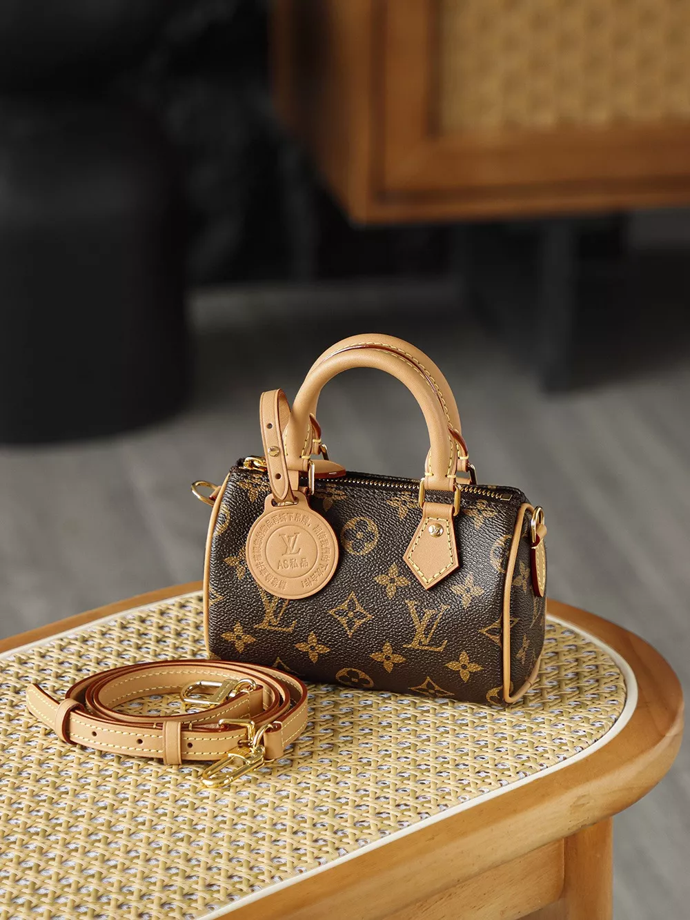 Louis Vuitton Speedy Nano-04
