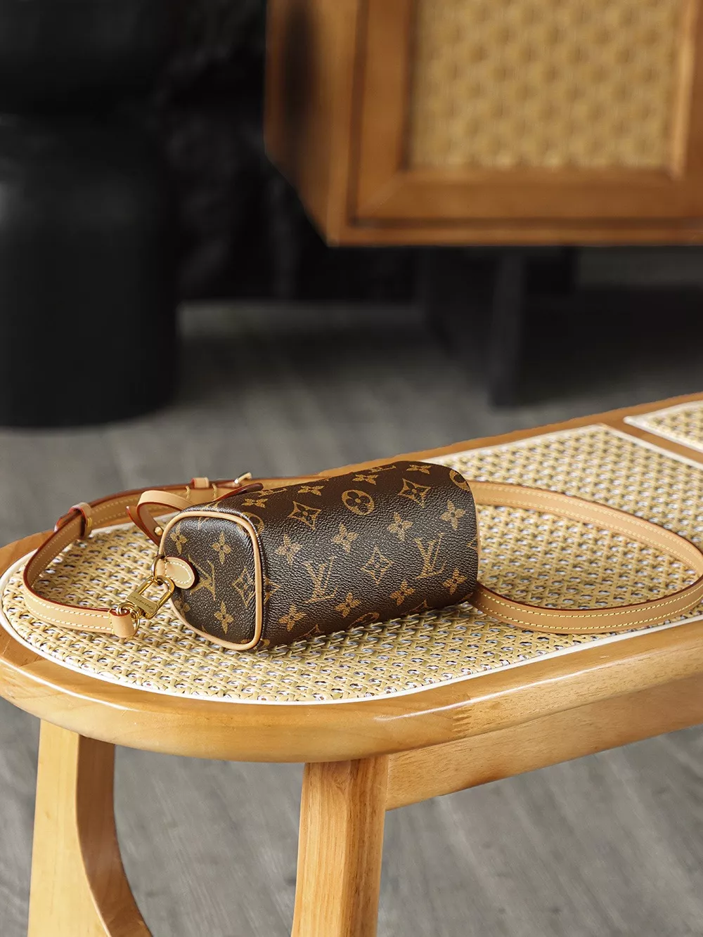 Louis Vuitton Speedy Nano-07