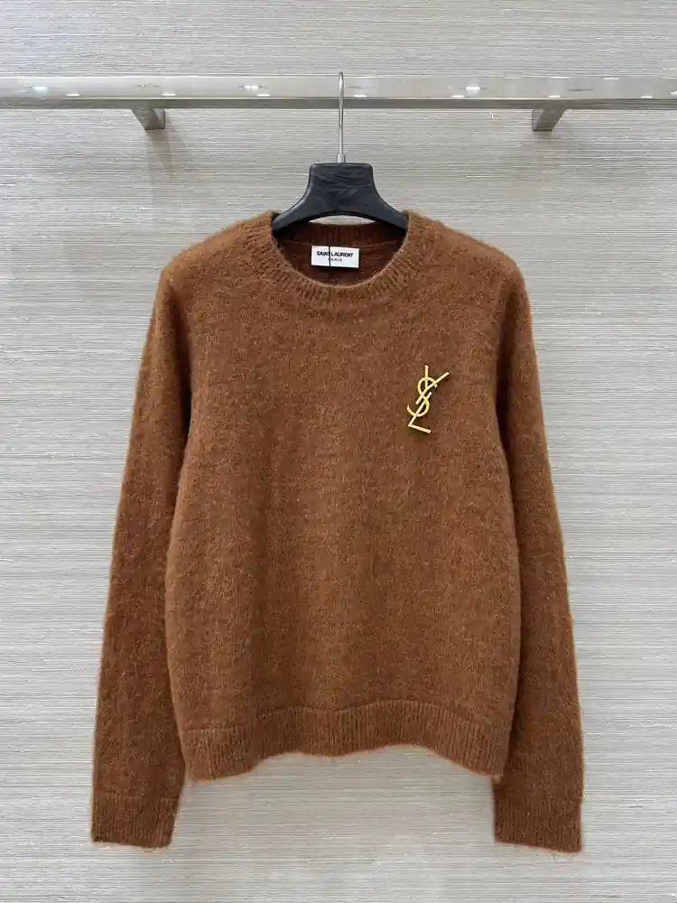 Yves-Saint-Laurent-1424-1