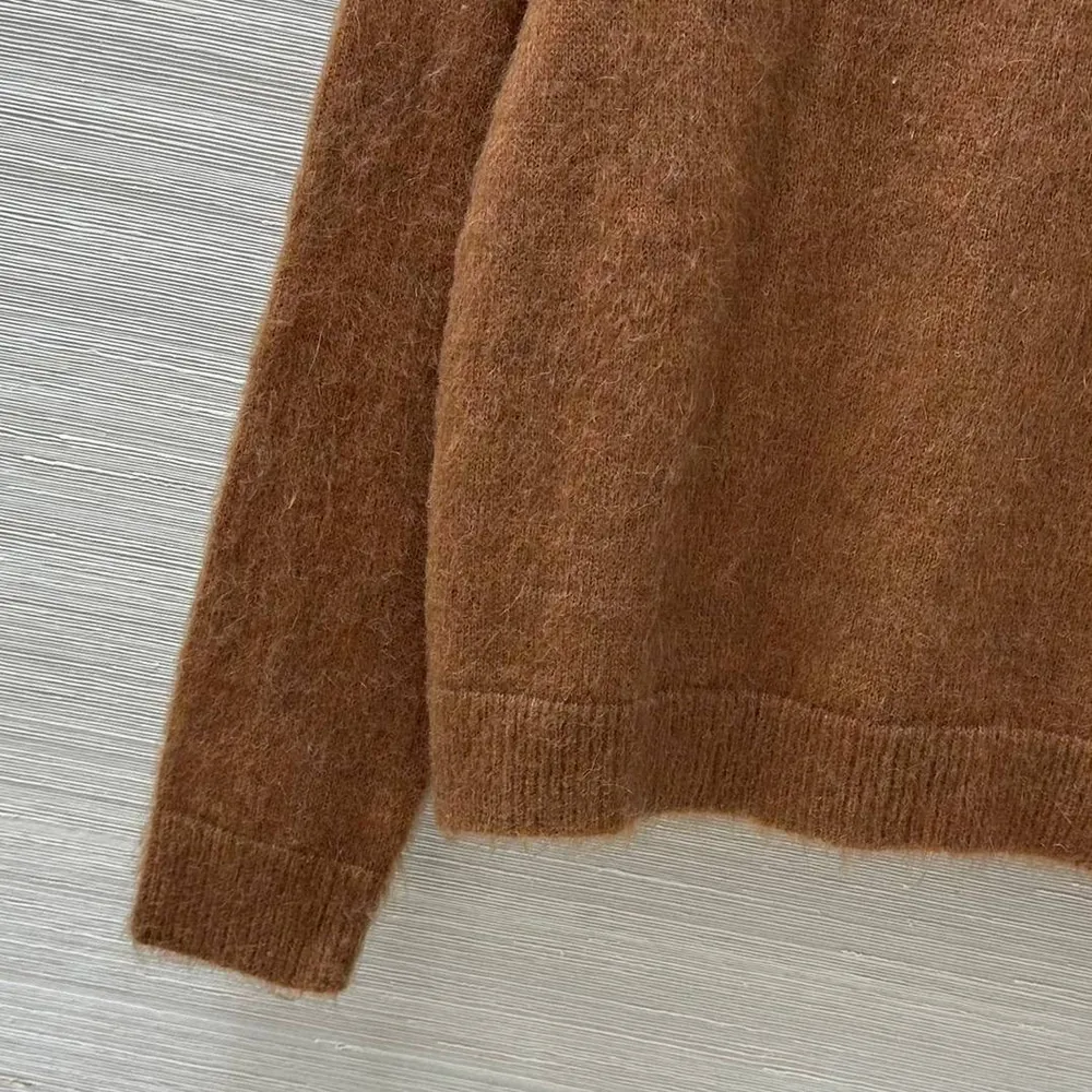 Yves-Saint-Laurent-1424-4